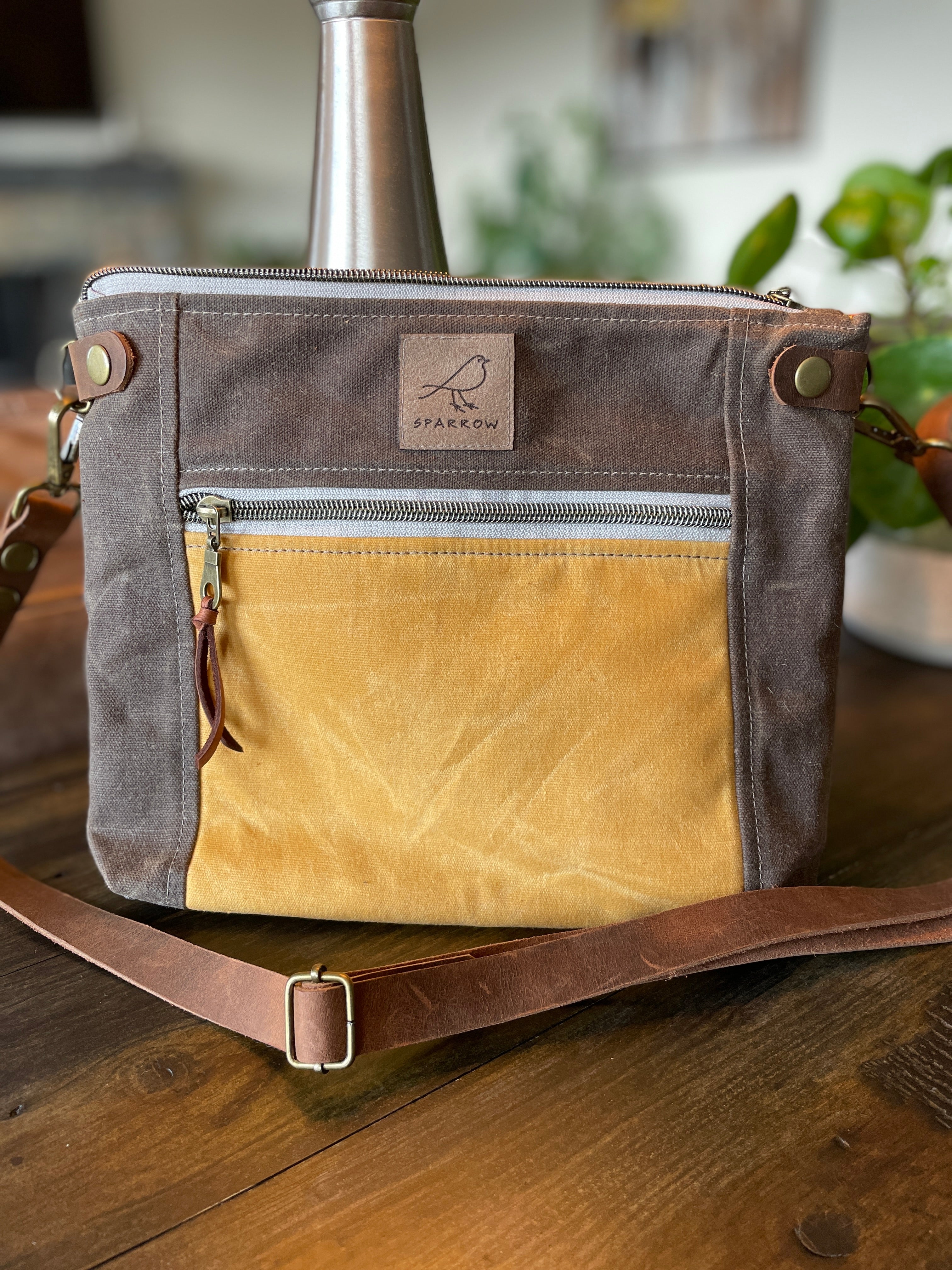 Cambridge Crossbody - Petite