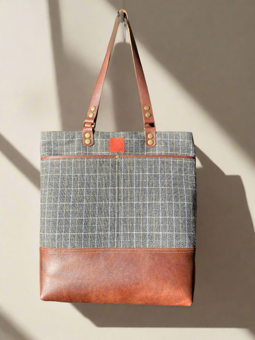 Zipped-Up Tote